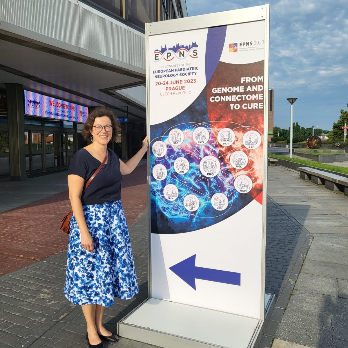 Katja Kobow in front of the Congress Center in Prague